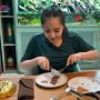 5 Seleb Undang Chef Pribadi ke Rumah, Nagita Slavina Makan Steak Dilapisi Emas