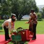 Terima di Istana Bogor, Jokowi Ajak Presiden Filipina Ferdinand Marcos Jr  Tanam Pohon Kayu Lilin