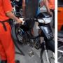 Deretan Cara Kocak Warga Hadapi Kenaikan BBM: Modifikasi Motor 'Hybrid' sampai Ganti Bensin Pakai Air Selokan