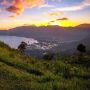 Puncak Lawang, Spot Paralayang Terkenal Layaknya Negeri di Atas Awan