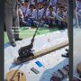 Video Guru Sita HP Siswa, Hancurkan Pakai Alat Potong Beton, Netizen Geram: Sekolah Gak Gitu Amat