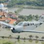 Ini Spesifikasi Pesawat Latih Bonanza G-36 Milik TNI AL yang Jatuh di Selat Madura
