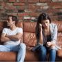 3 Risiko Punya Pacar yang Sedikit Bicara