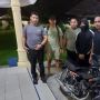 Parah! Oknum Polisi Maling Motor RX King Warga di Sumut, Aksinya Terekam CCTV