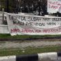 Demo BBM Naik di DPRD Sumbar, Massa Pamer Jual BBM Murah: Ini Permainan Oligarki dan Mafia Migas