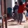 Video Viral Emak-emak Tagih Utang Malah Dibacok Pria Tetangganya di Depan Rumah
