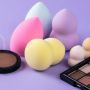3 Cara Membersihkan Beauty Blender, Salah Satunya Bisa Pakai Microwave