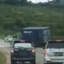 Viral Video Truk Fuso di Kalteng Tak Kuat Menanjak hingga Alami Kecelakaan, Netizen Malah Beri Supir Pujian?