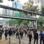 Demo Rusuh PA 212 di Jakarta, Mahasiswa Diamuk Massa hingga Nyemplung di Kolam Patung Kuda: Bawa ke Petamburan!