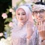 10 Potret Lesti Kejora di Acara Lamaran Sang Kakak, Rizky Billar Tak Nampak Batang Hidungnya