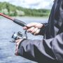 6 Arti Mimpi Dapat Ikan Besar: Dapat Jackpot atau Teman Lagi Berbohong?