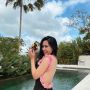 Rachel Vennya Pamer Punggung Mulus dengan Gaun Backless, Publik: Hot Momma