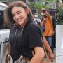 Adu Gaya Amanda Manopo dan Lesti Kejora, Ternyata Pernah Kembaran Sepatu Rp12 Jutaan