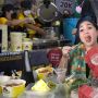 Tiga Pemuda Banting Setir Jual Ayam Goreng, Raup Omset Ratusan Juta Rupiah