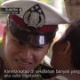 Momen Bocah Minta HP Polisi untuk Laporan, Gegara Kena Bully di Sekolah: Kalau Aku Digebukin Tinggal Panggil Om