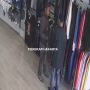 Astaga! 2 Maling Berlagak Pembeli Beraksi di Duren Sawit, Gantungan Baju di Toko Ikut Diembat