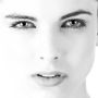 4 Cara Mengatasi Kulit Wajah Kering yang Bisa Picu Dermatitis