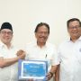 Taspen Serahkan Manfaat Program THT dan Pensiun Sofyan Djalil Mantan Menteri ATR