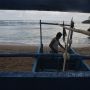 Nelayan Pantai Kondangmerak Malang Tidak Melaut