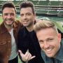 7 Fakta Menarik Konser Westlife, Shane Berpose Lucu dengan Boneka Jimin BTS