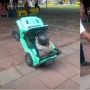 Freestyle Sejak Dini! Aksi Bocil Atraksi Naik Mobil Mainan di Tempat Wisata Bikin Pengunjung Melongo