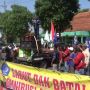 Ratusan Buruh di Jombang Gelar Aksi Demo Tuntut Kenaikan Upah dan Tolak Kenaikan BBM