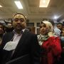 Roro Fitria Dikawal 10 Orang Hadiri Sidang Putusan Cerai, Suami: Lebay!