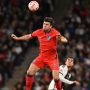 Harry Maguire Sebenarnya Bek Bagus, Tapi Penyakit Sering Blundernya memang Kronis