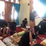 Pilu! Tangis Mahasiswa Bertoga Pecah Ibu Meninggal Jelang Acara Wisuda, Publik Banjir Air Mata