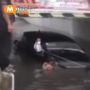 Mobil Tenggelam Terendam Banjir di Underpass Medan