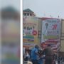 Viral Pedagang Keliling Jam Gadang Bukittinggi Pertahankan Jualan dari Tarikan Petugas, Netizen Murka:  Satpol PP Sadis!