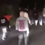 Viral Gangster Joget-joget Tutup Jalan Sambil Tenteng Sajam, Netizen Geram: Tembak Mati Boleh Gak Sih?