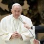 Paus Fransiskus Doakan Korban Tragedi Kanjuruhan di Vatikan, Publik: Saking Horornya