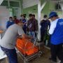 Tragedi Kanjuruhan Malang: Pergi Boncengan, Pulang Ngawal Ambulans