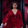 Nyaris Rp100 Juta, Harga Dress Merah Ariel Tatum di Paris Fashion Week Bisa Buat Beli 3 Motor Baru
