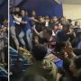 Viral Penonton Terjebak di Pintu Keluar Stadion Kanjuruhan, Ada yang Terjepit hingga Pingsan