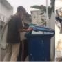 Aksi Dua Pemuda Mulung Makanan di Sampah untuk Diberi Review Bak Konten Kreator Tuai Pro Kontra