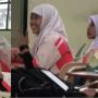 Guru dan Siswi Ini Pakai Jilbab Model Serupa Bak Pinang Dibelah Dua, Warganet: Real Cerminan Masa Depan