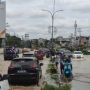 Sejumlah Ruas Jalan Kota Palembang Macet Parah Akibat Banjir Setinggi 60 cm