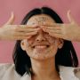 5 Tanda Kulit Over Exfoliation, Begini Cara Mengatasinya