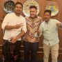 8 Potret Tretan Muslim dan Dustin Tiffani Dibungkus Jadi Kado Buat Pacar Salmafina Sunan: Tertekan Syekali