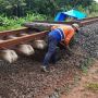 Banjir Cilacap Membuat Perjalanan KA Lintas Selatan Jawa Terhambat, Ini Penjelasan PT KAI