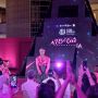 Shocking Pink! Caren Delano Pamerkan 150 Gaya Busana di Fashion Show Abracadabra