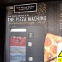 Penasaran Jajal Vending Machine Pizza, Pria Ini Terkejut dengan Hasilnya