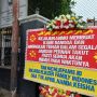 Jelang Sidang Ferdy Sambo Cs, PN Jaksel Ramai Karangan Bunga Ucapan Semangat untuk Bharada E