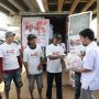 Komunitas Supir Truk Berbagi Sembako Sambil Suarakan Program Ganjar Beli Tanah Dapat Rumah