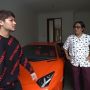 Disebut Hobi Pamer Mobil Mewah yang Diduga Sewaan, Begini Klarifikasi Ayah Rizky Billar