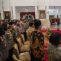 Sindir Gaya Hidup Parlente Polisi Bawa Mobil dan Motor Mahal, Jokowi: Jangan Gagah-gagahan