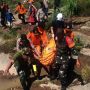 Evakuasi Korban Tanah longsor di Jeneponto Sulawesi Selatan
