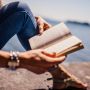 3 Manfaat Luar Biasa dari Membaca Buku, Salah Satunya dapat Berpikir Kritis